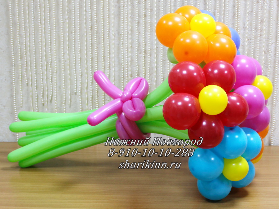 Разноцветные ромашки из воздушных шаров